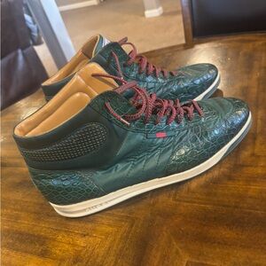 Gucci Dark Green Sneakers with Burgundy Laces